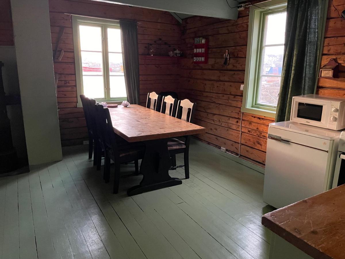 Kraemmervika Rorbuer - Rustic Cabins In Lofoten 발스타드 외부 사진