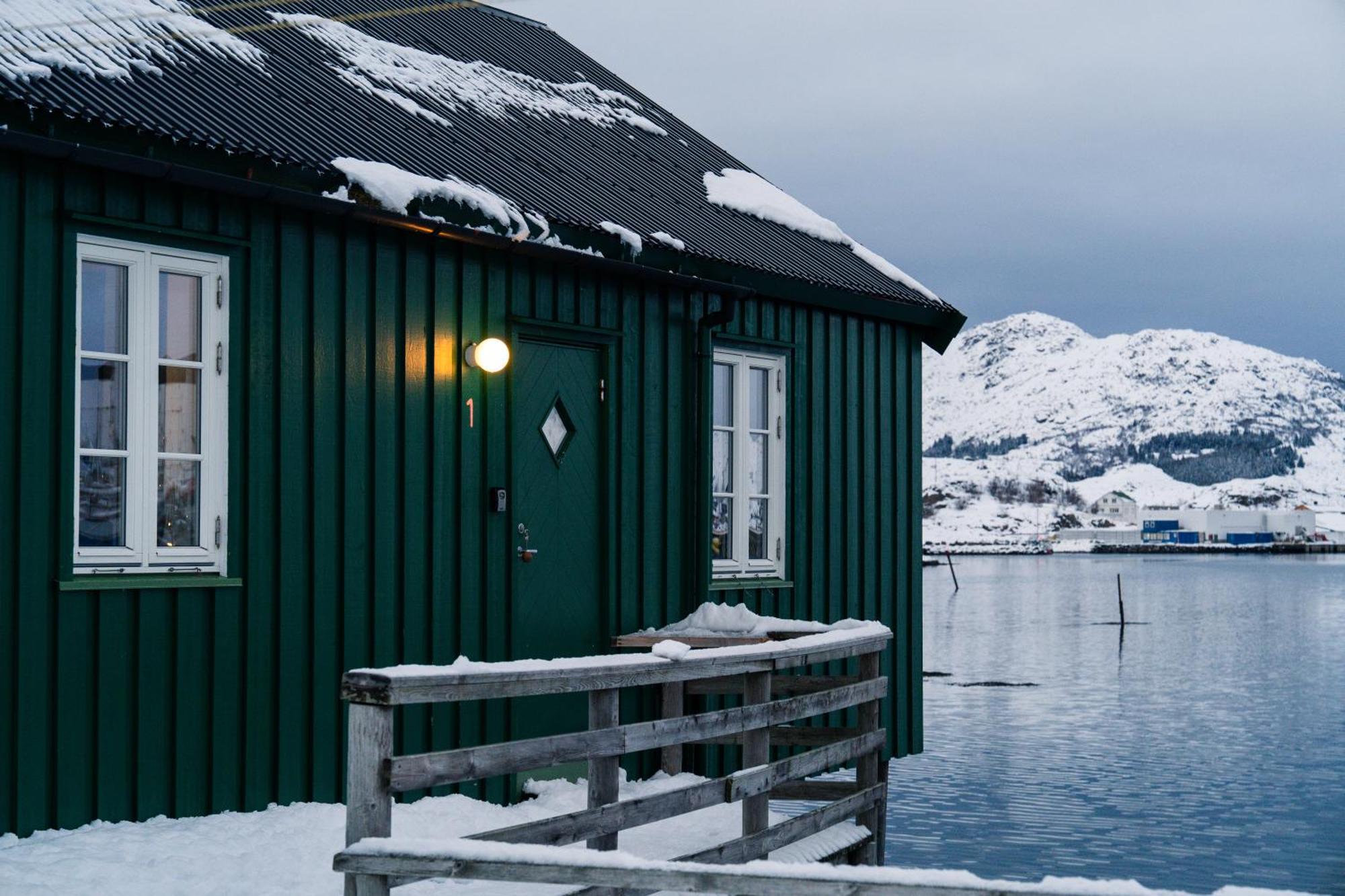 Kraemmervika Rorbuer - Rustic Cabins In Lofoten 발스타드 외부 사진